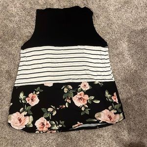 Sleeveless 1X top